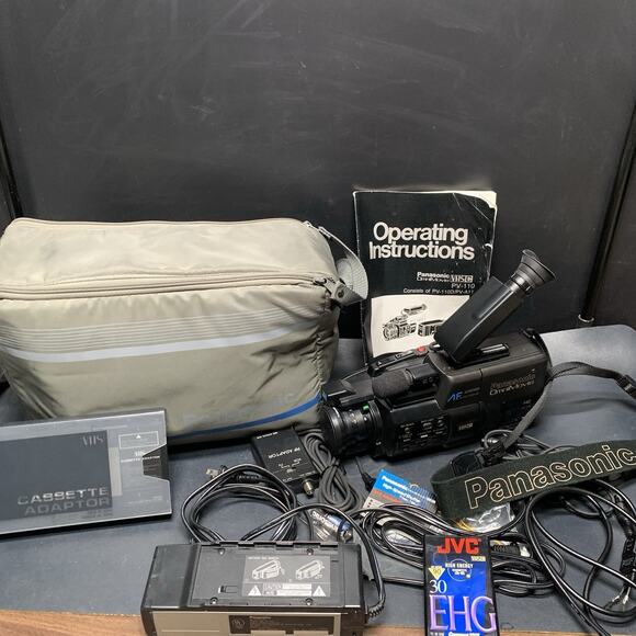 Vtg Panasonic OmniMovie VHSC Model PV-110D Camcorder Battery Charger 1987 More.